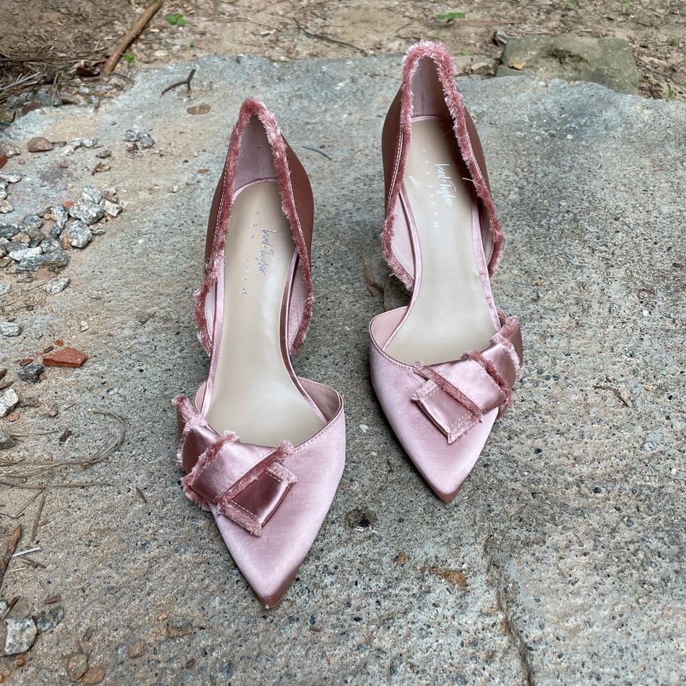 NEVER WORN Light Pink Satin 3” Heels